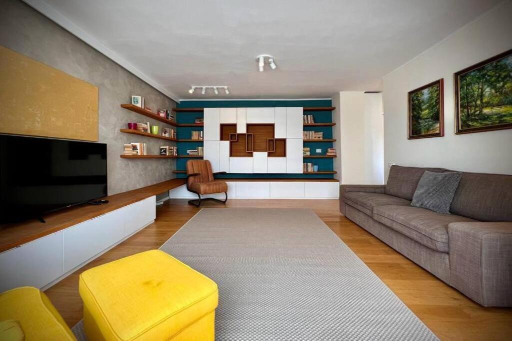 Bright And Modern Home Timisoara Bagian luar foto