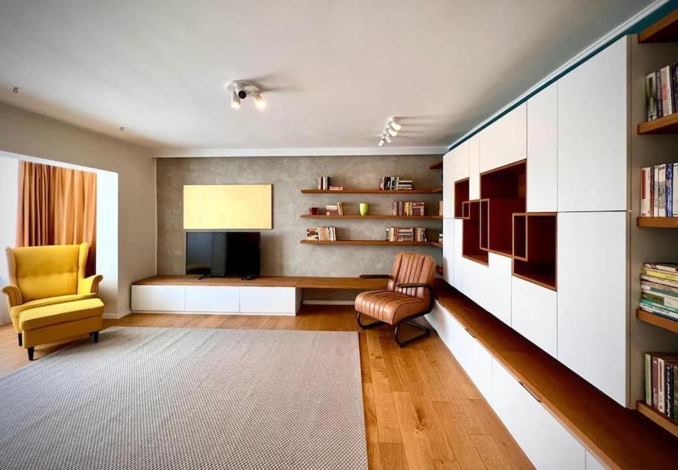 Bright And Modern Home Timisoara Bagian luar foto